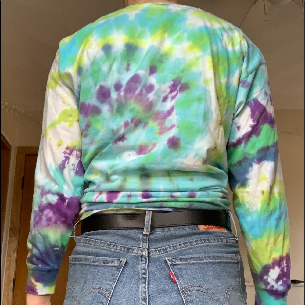 Long sleeve tie dye shirt